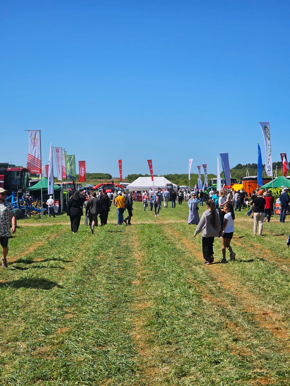 Компания "Новый век агротехнологий" приняла участие в выставке АгроПРОМ-2025 в Удмуртии!